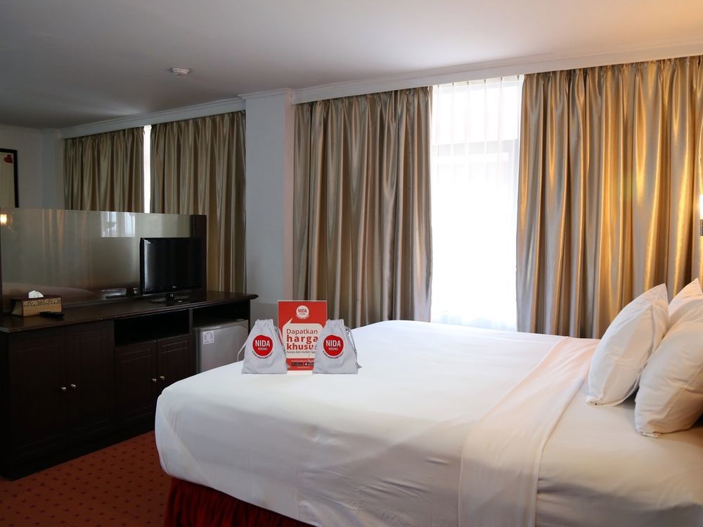 Hotel Nida Ratulangi 17 Trans 2*