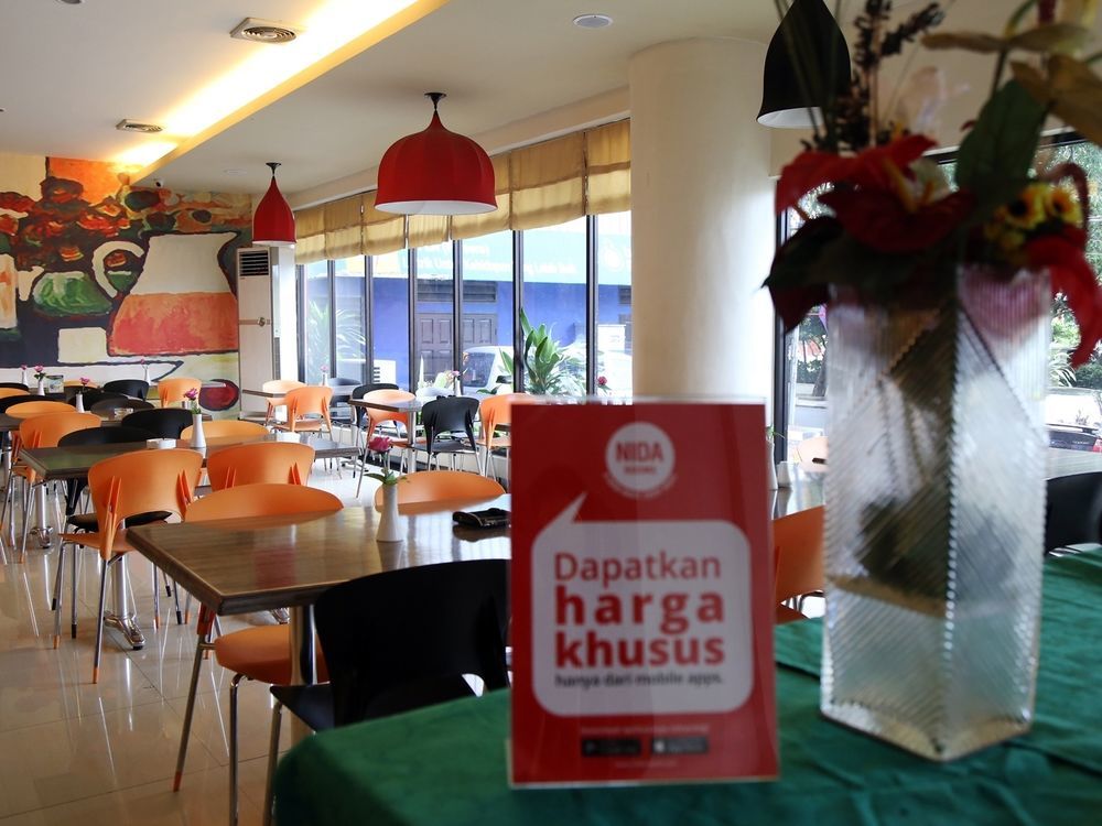 Nida Ratulangi 17 Trans Hotel 2*